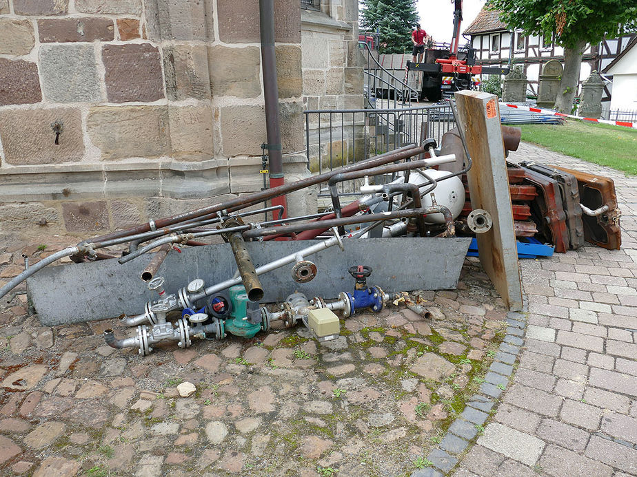 Teile der alten Heizugsanlage (Foto: Karl-Franz Thiede)